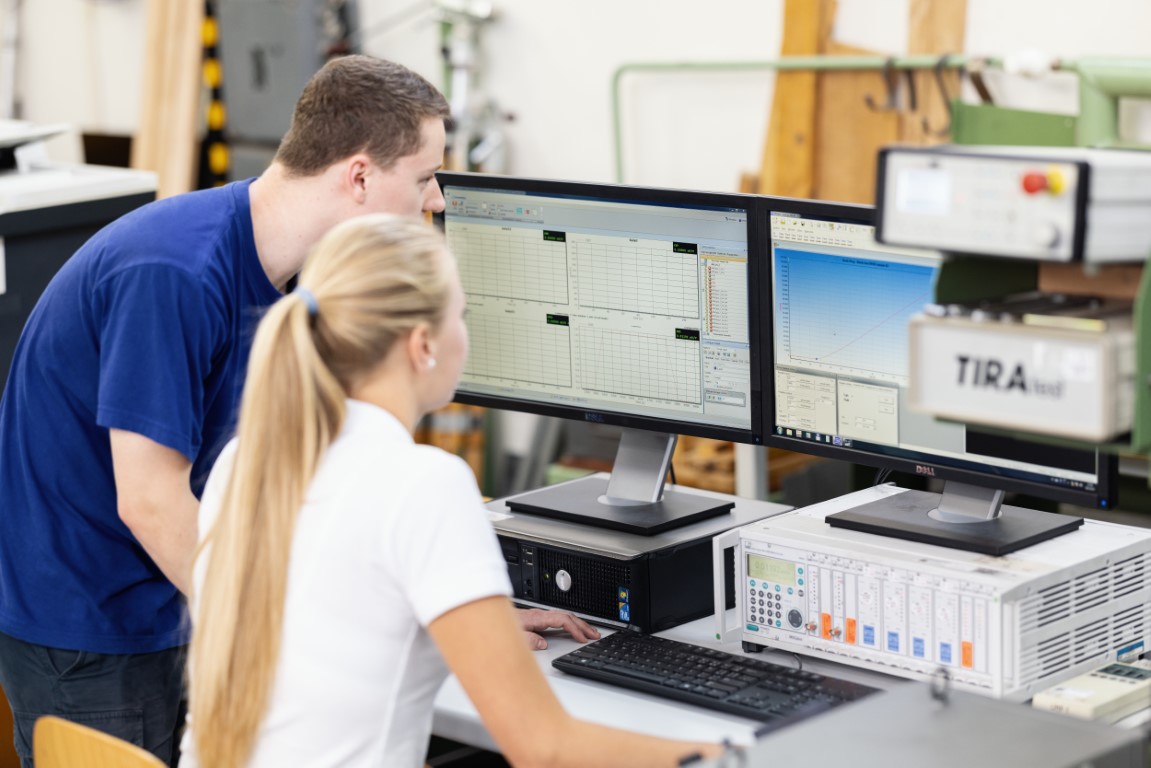 Calibration of load cells